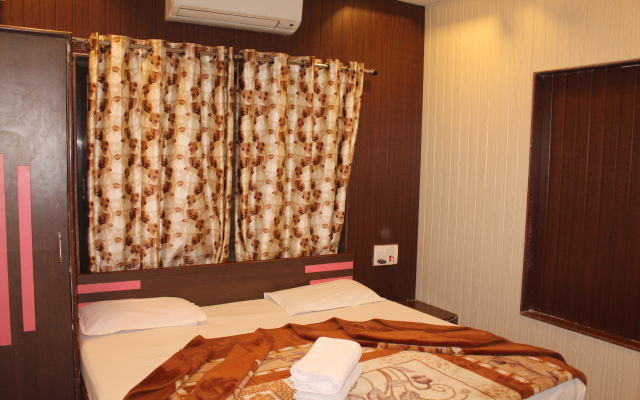 Good Luck Residency Hotel