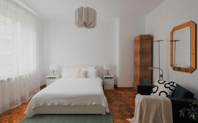 Radio Belgrade Flat