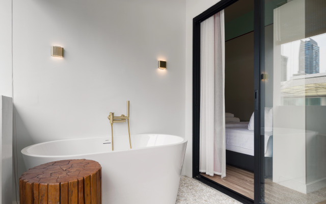 Axis.Bangkok Boutique Hotel