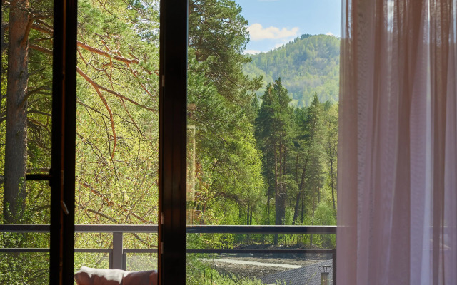 Les Hotel