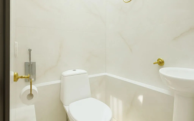 Royal Renaissance Hotel