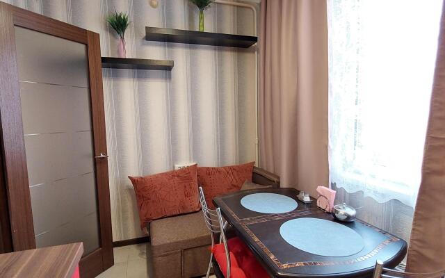 Ryadom s Nakhimovskim Prospektom Flat