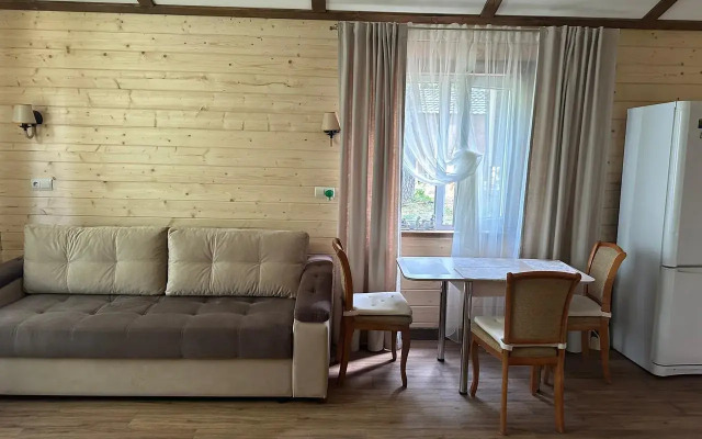 Частный Дом Уютный Трехкомнатный на Природе