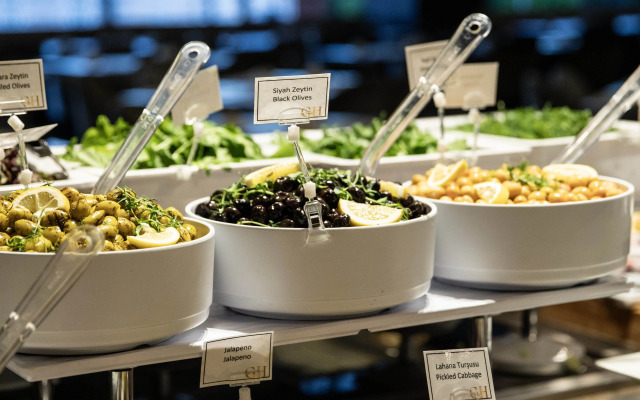 Royal Stay Palace Hotel