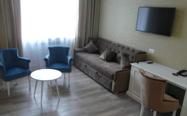 Atrium Hotel