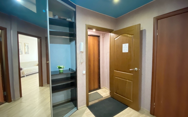 Апартаменты трехкомнатные на Острякова 7а