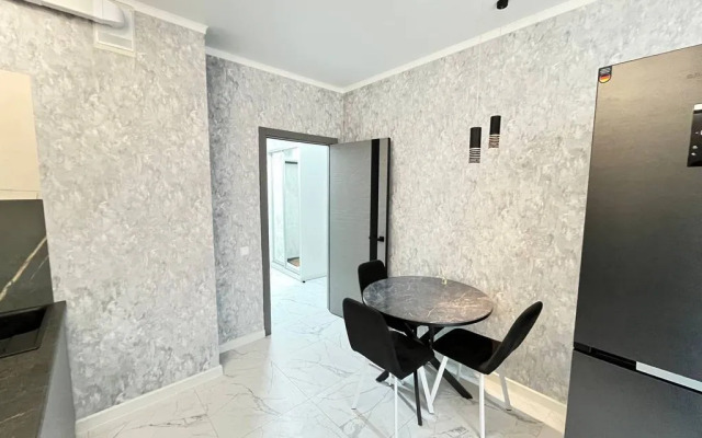 Na Ulitse Borisa Slyusarya 23s2 V Zhk Levobepezhye Flat