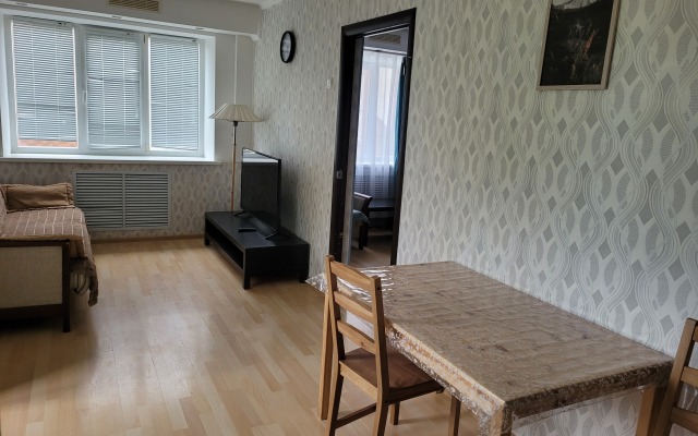 Tryokhkomnatnaya Kvartira V Istoricheskom Tsentre Apartments