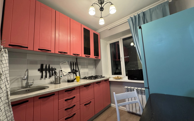 V Zolotom Kvadrate Flat