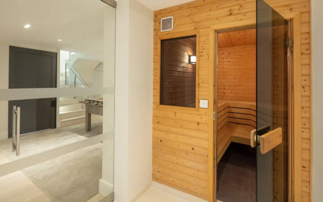 All About Villa Breeze