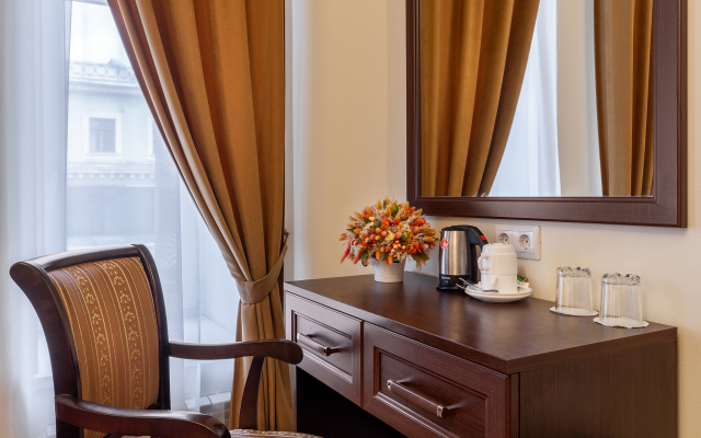 Sonata Nevsky 5 Dvorcovaja ploshhad' Hotel