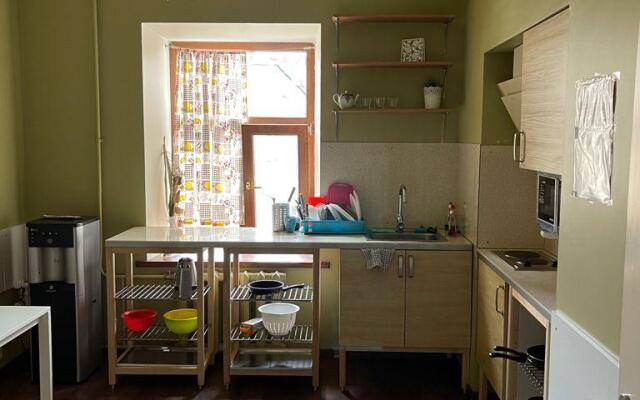 Апартаменты на Гражданской 9 (4)