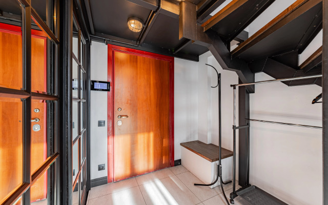 Квартира Двухуровневая студия Smart Host на Н. Красносельской