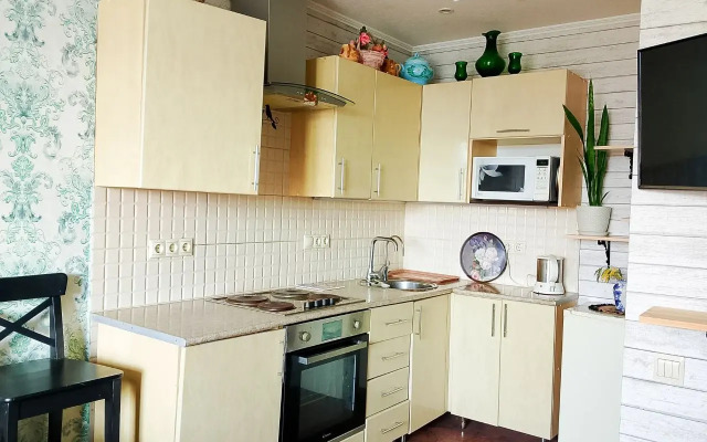 Pihtoviy sad ot akamoz Flat