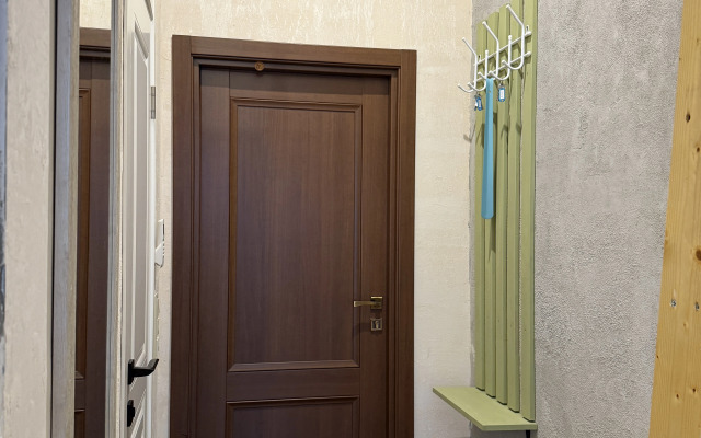Dvukhurovnevye Apartamenty Golubye Poyuschie Fontany Apartments