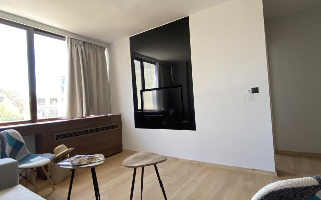 Filopappou Hill Suites Aparthotel