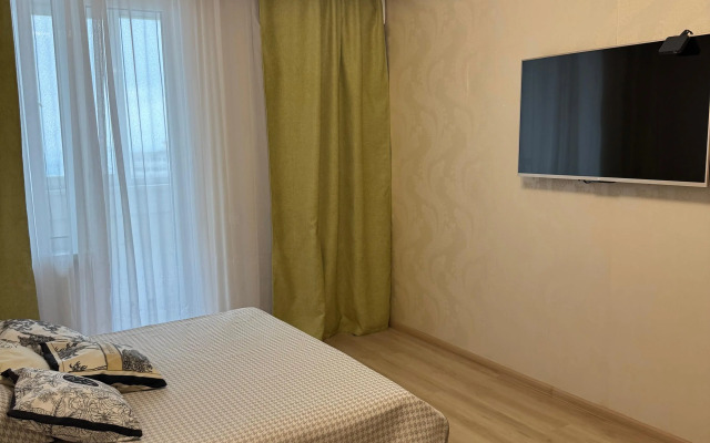 Green Na Komarova 45 Apartments
