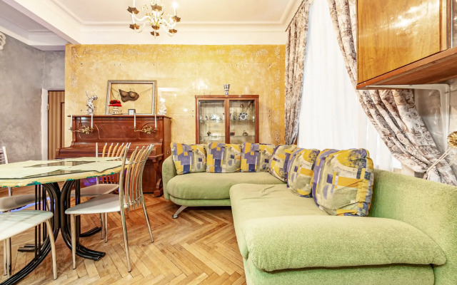 Апартаменты Народная 13 (049)