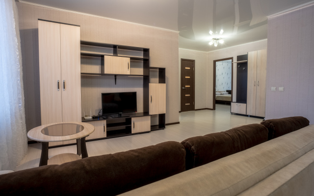 Bolshie Trehkomnatnye Na Glavnom Prospekte Tuly Apartments