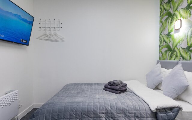 White Place Hotel