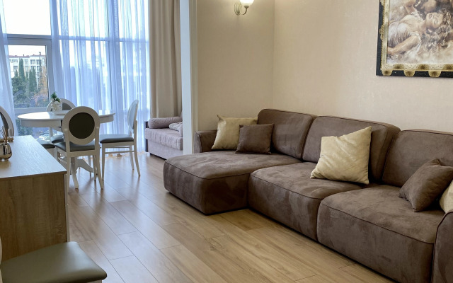 Prostornye Apartamenty V Tsentre Sochi Naprotiv Tsirka Flat