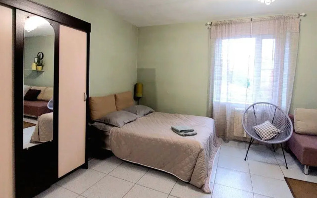 Ryadom S ZHD Vokzalom I Krasnoy Ploschadyyu Apartments