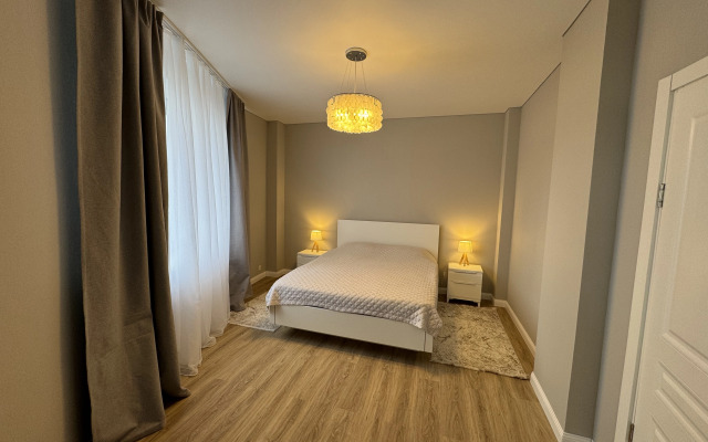 Pr-T Krasnogo Znameni 160a Bosfor Flat Khoum Flat