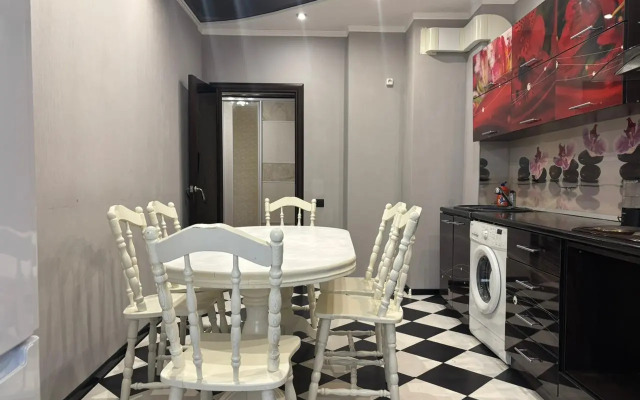 Апартаменты С Шикарным видом у парка Галицкого