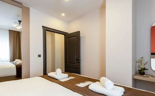 Отель BayMari Suites City Life