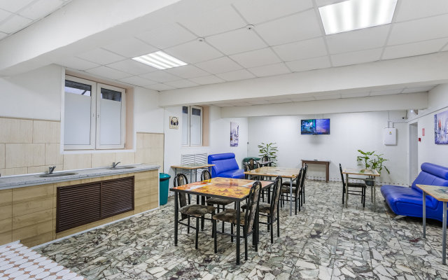 1 Hostel