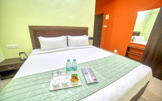 Red Key Bangalore Airport Hotel