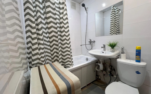 Квартира Art Room в минуте от метро Молодежная