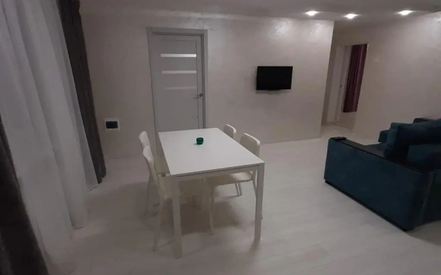 Квартира Рядом с Ж/Д вокзалом 3-х комнатная