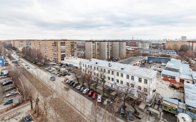Квартира современная возле Шарташского рынка