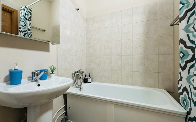 Ujutnaja Evro-dvuhkomnatnaja na 25 jetazhe Flat