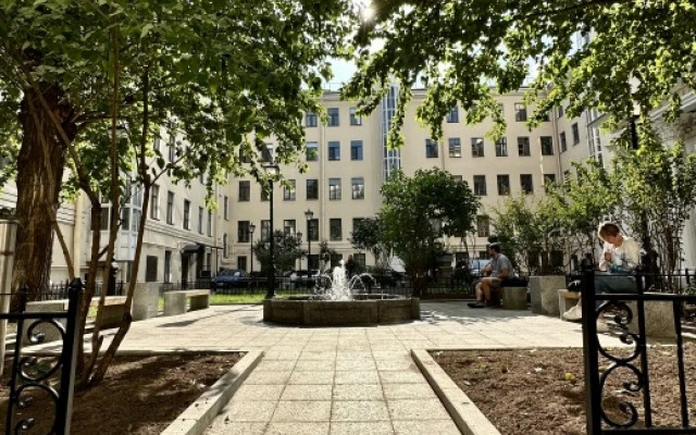 LITEINY  Royal Apartments