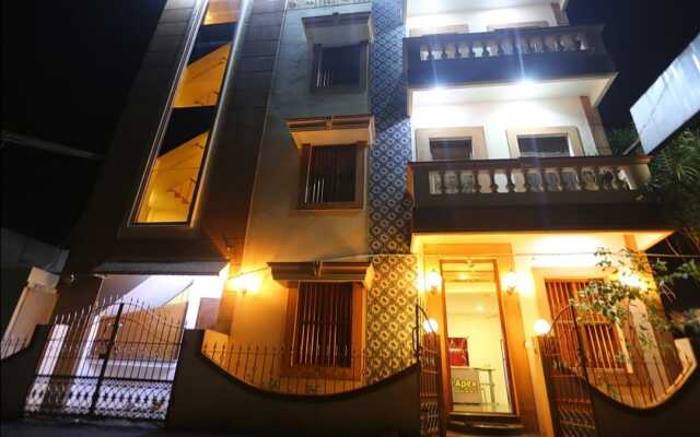 Le Apex Guest House