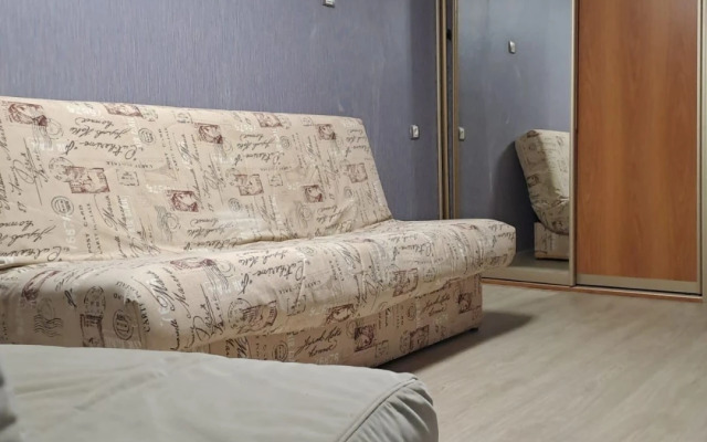 Na Ulitse Putevaya 8b Flat