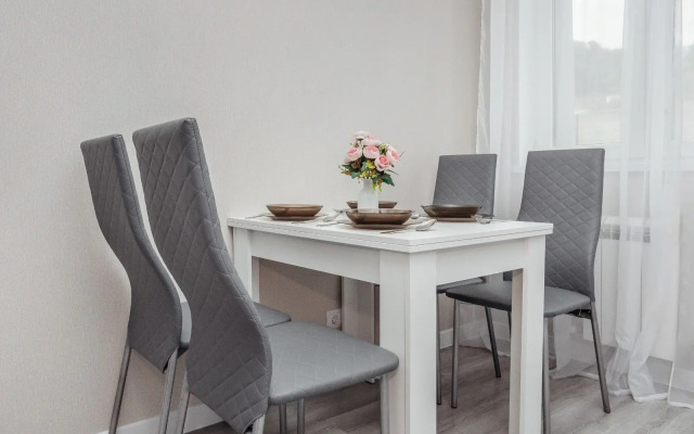 Dvukhkomnatnaya S Balkonom I Vidom Na More Flat