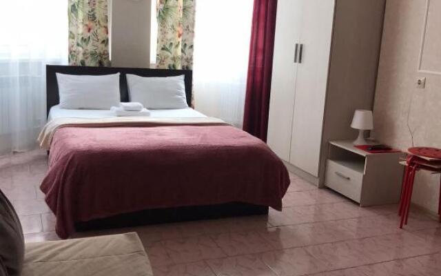 Rentier-Centre-ZhD Station on Karasunskaya 184 Apartments 2