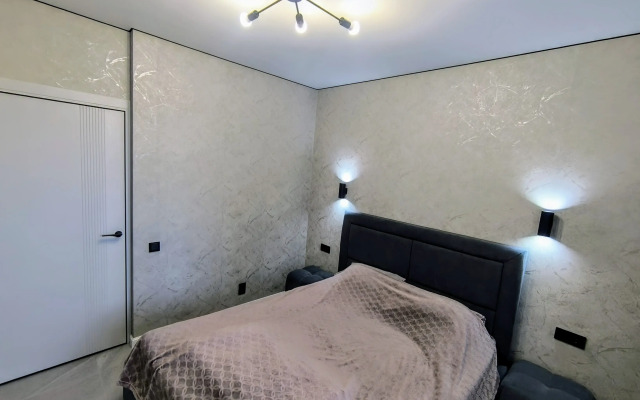 Flat Apartamenty V Tsentre S  Sostvennoy Terrasoy I Parkingom