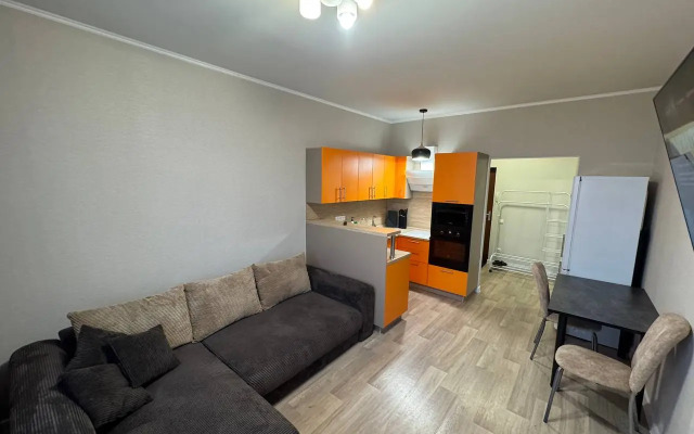 Квартира Новая однокомнатная квартира возле ТРЦ Аура