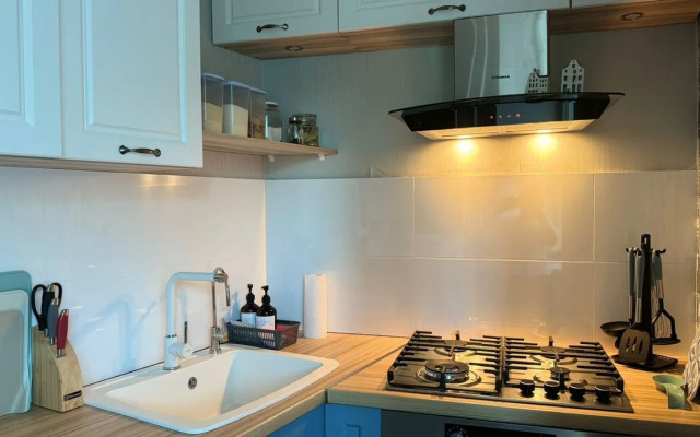 Квартира Трехкомнатная с Новым Дизайнерским Ремонтом