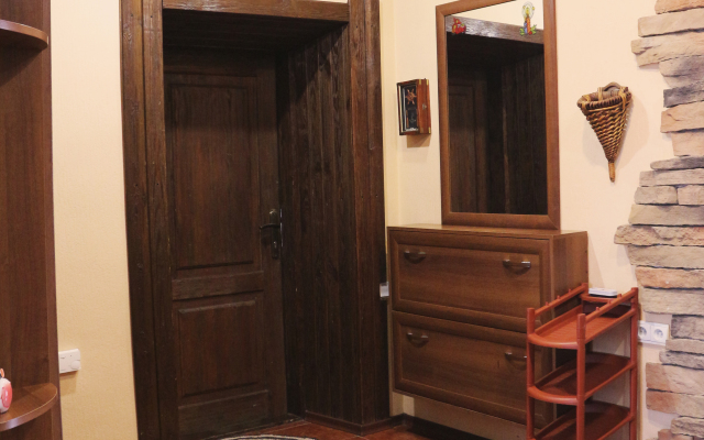 Na Rozhdestvenskoy Private House