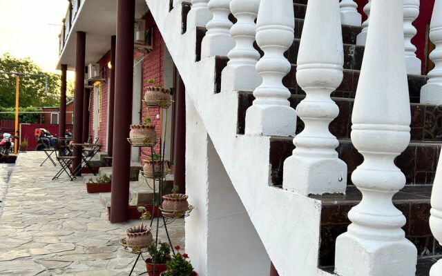 Iyun Mini Hotel
