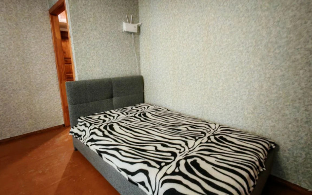 Квартира у Госпиталя и Нефтезавода