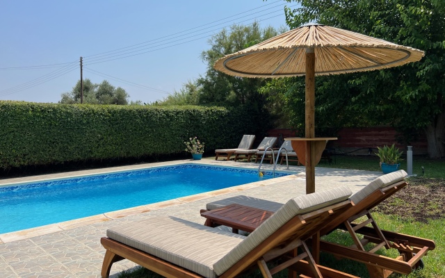 Rotiana 3 Beach Eco-Villa