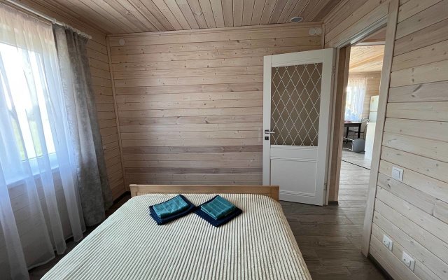Na Beregu Ozera Private house