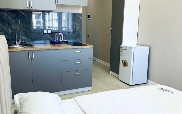 Aylin Apartments