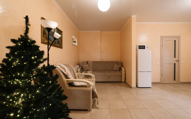 5-ti mestnye na Tverskom ryadom s trassoj M4 Don s krytoj parkovkoj Apartment